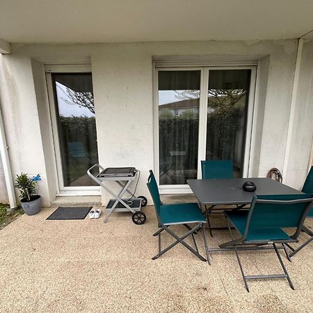 Appartement Avec Jardin A Rochefort Экстерьер фото
