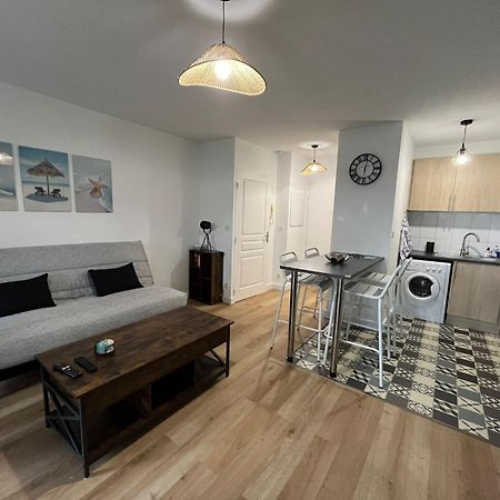 Appartement Avec Jardin A Rochefort Экстерьер фото