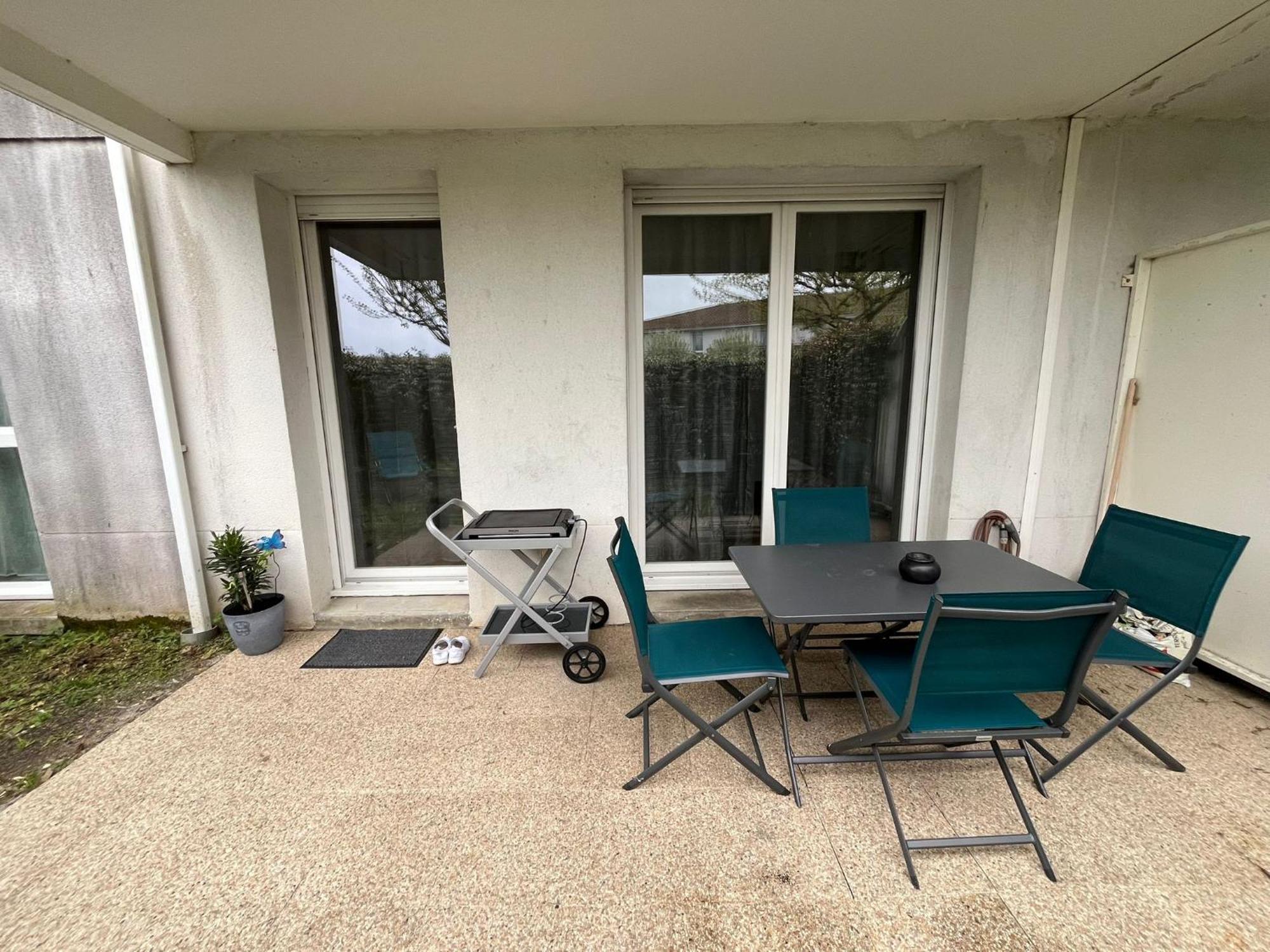 Appartement Avec Jardin A Rochefort Экстерьер фото