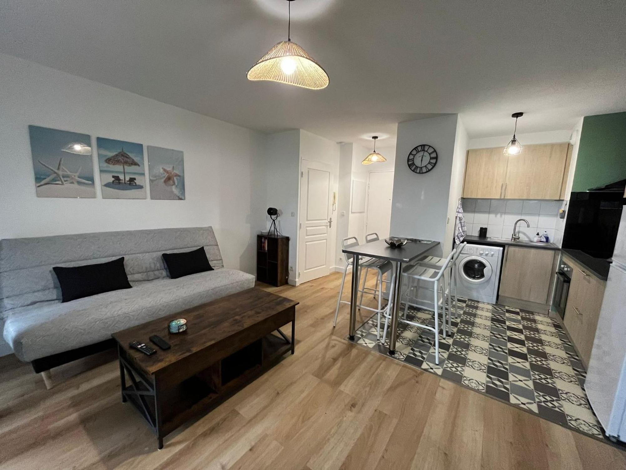 Appartement Avec Jardin A Rochefort Экстерьер фото